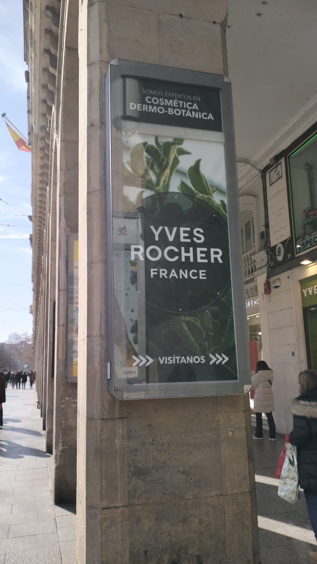 4-FOTO 17.01.2025 YVES ROCHER